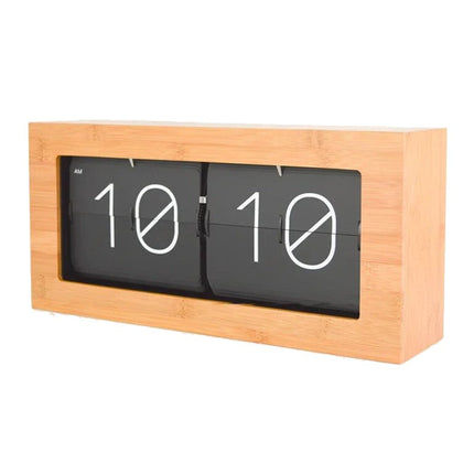 Retro flip-klokke med ramme i tre