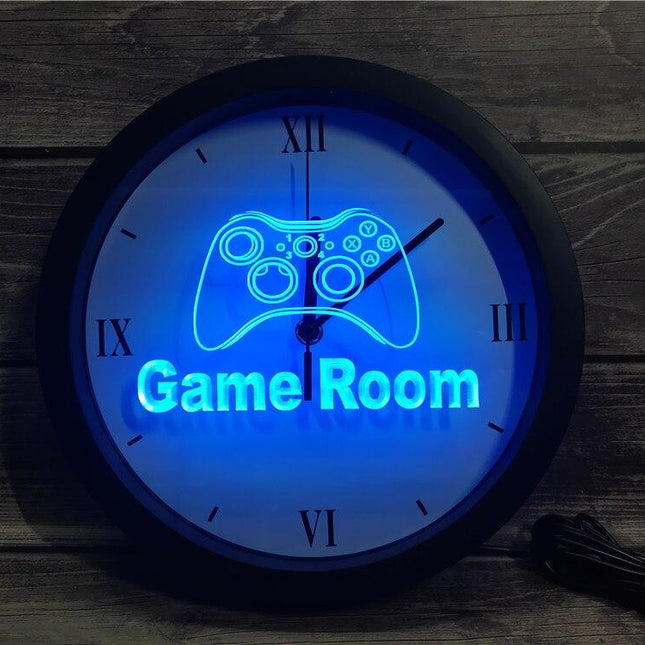 Lysende LED-veggklokke for gamer-rom