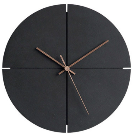 Minimalistisk veggklokke med firkantet design
