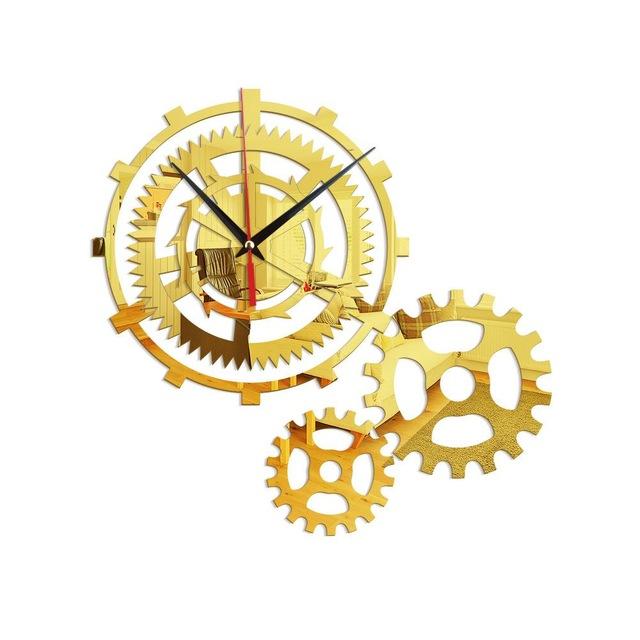 Steampunk veggklokke med tre store tannhjul