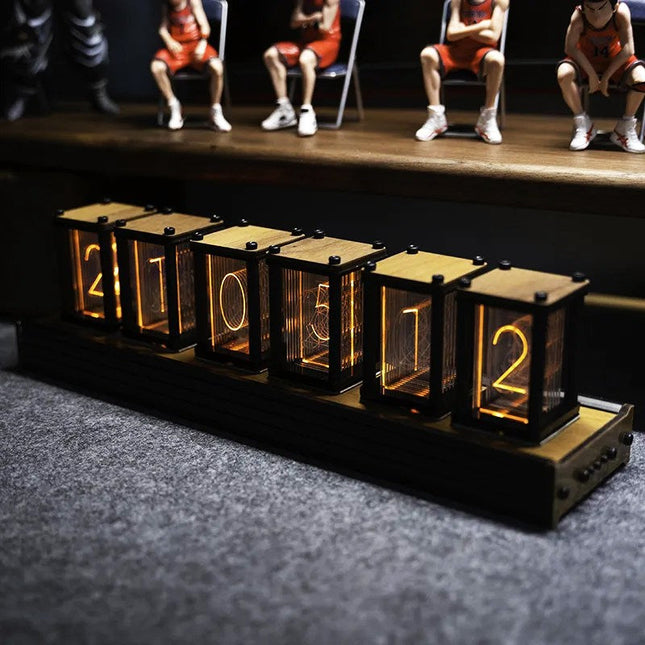 Retro bordklokke med Nixie-rør display