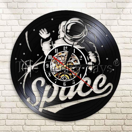 Vinylklokke med astronaut i verdensrommet