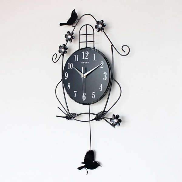 Søt pendelklokke med fugler design