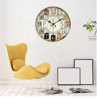 Stor lys vintage veggklokke