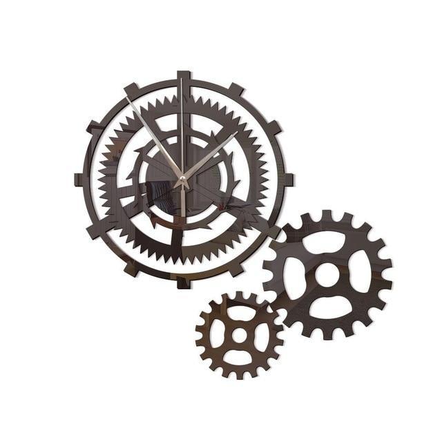 Steampunk veggklokke med tre store tannhjul