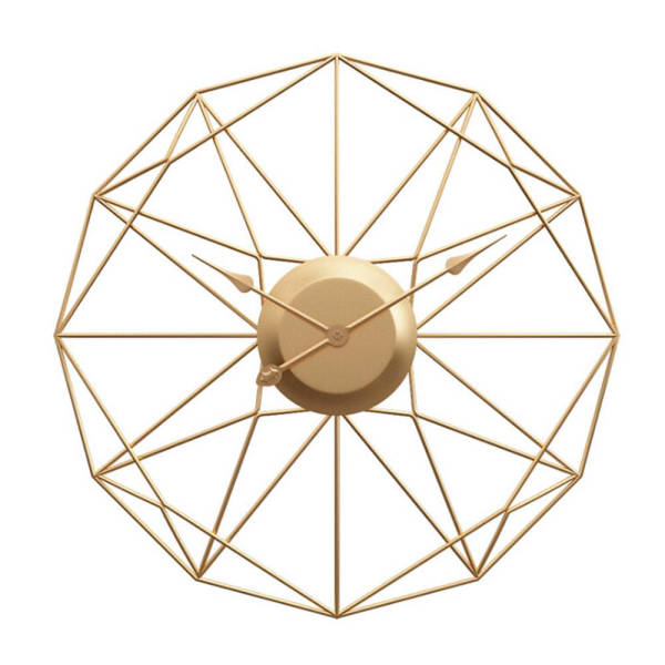Minimalistisk metall veggklokke i geometrisk design