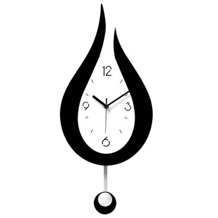 Moderne dråpeformet veggklokke med pendel