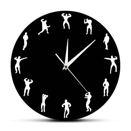 Morsom veggklokke med kroppsbygger-figurer