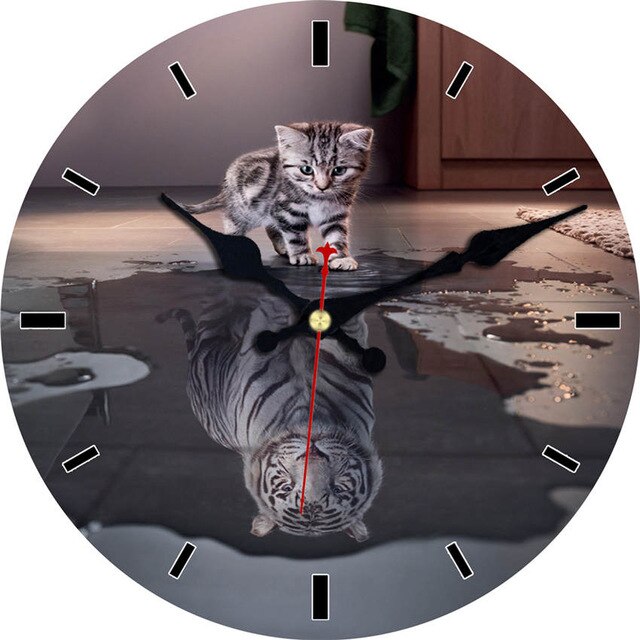 Rund veggklokke med kattunge og tiger