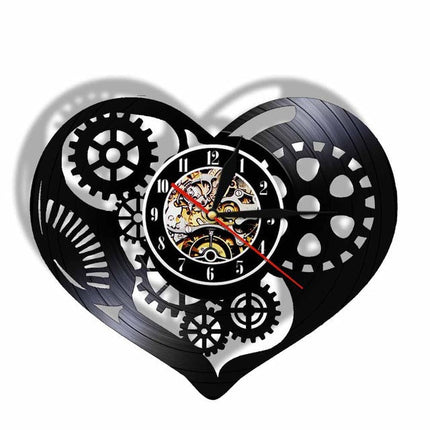 Steampunk veggklokke formet som hjerte