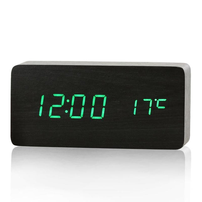 Klassisk digital vekkerklokke med temperatur